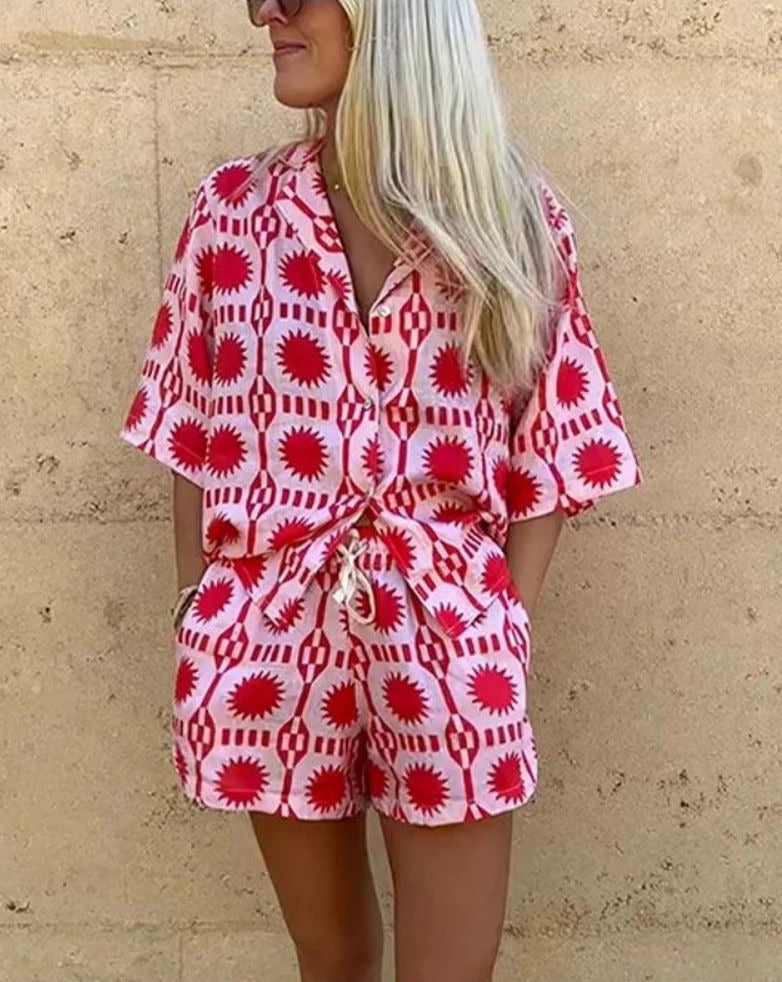 Ensemble Femme Giselle – Two-Piece Summer Set in Linen with Geometric Print & Comfortable Cut