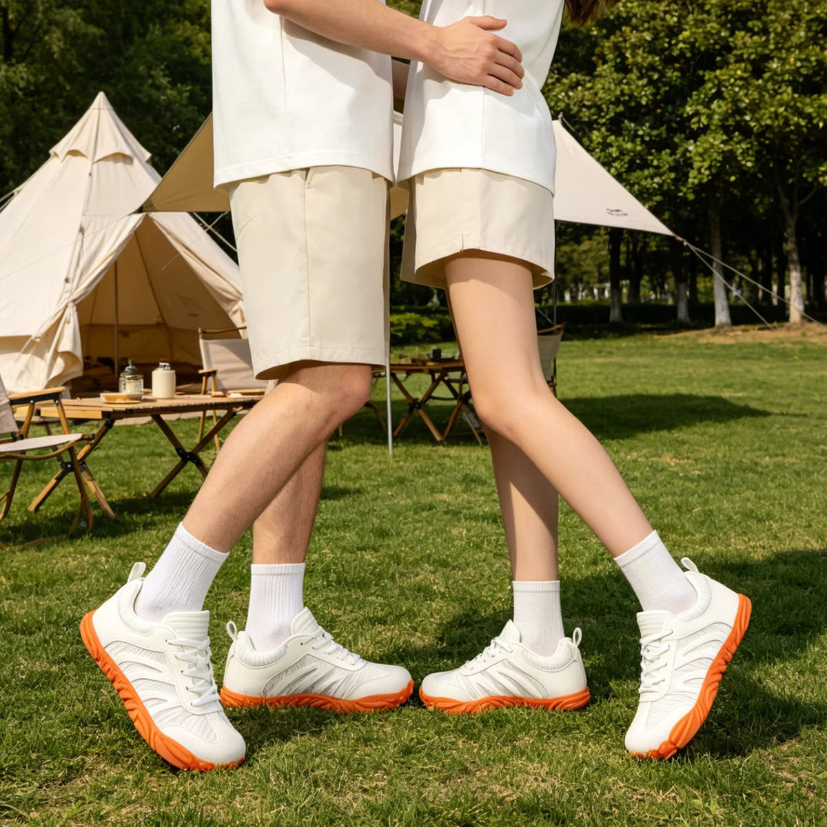 Arvid svarta sneakers – vadderad kant detalj