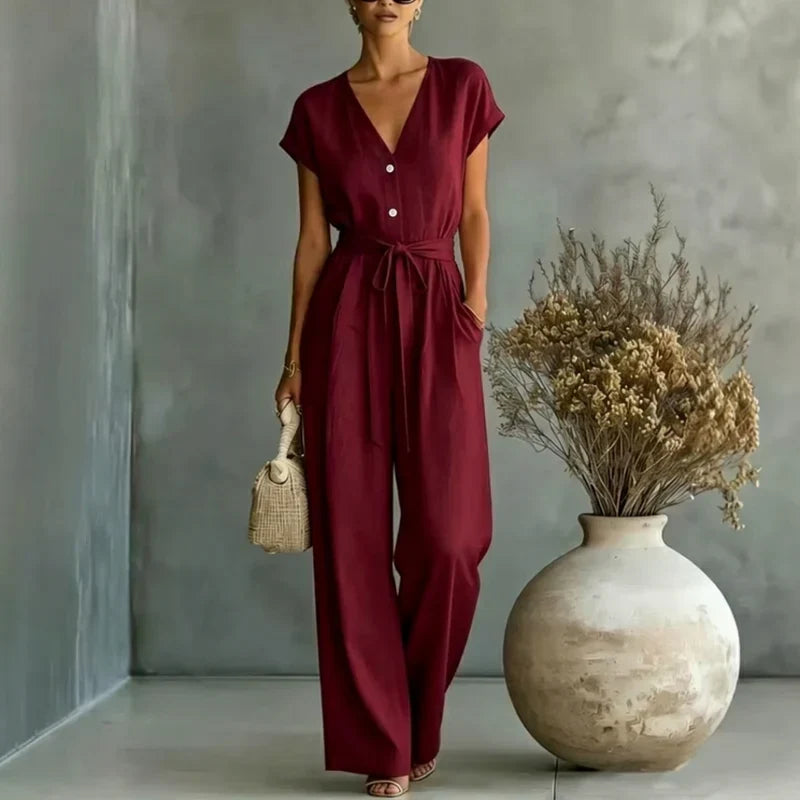 Bordeaux damjumpsuit med vida ben och lättviktigt tyg