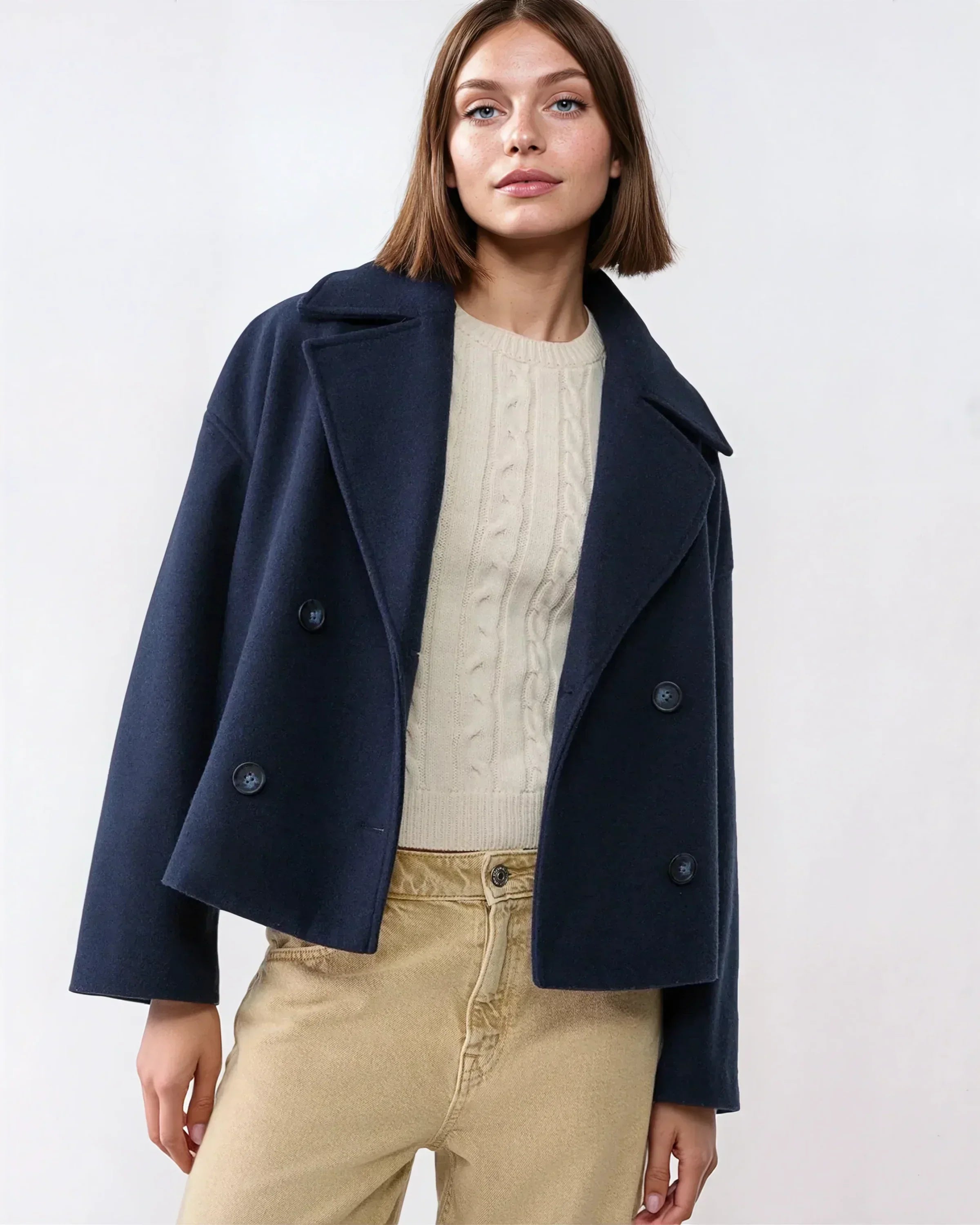 Vanessa Damjacka – Elegant & Varm Kort Dubbelknäppt Yllejacka för Vintern