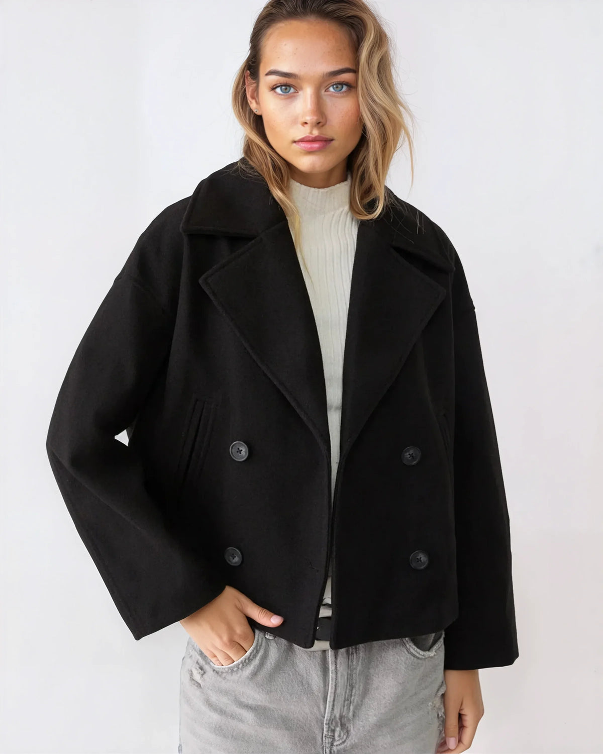 Vanessa Damjacka – Elegant & Varm Kort Dubbelknäppt Yllejacka för Vintern