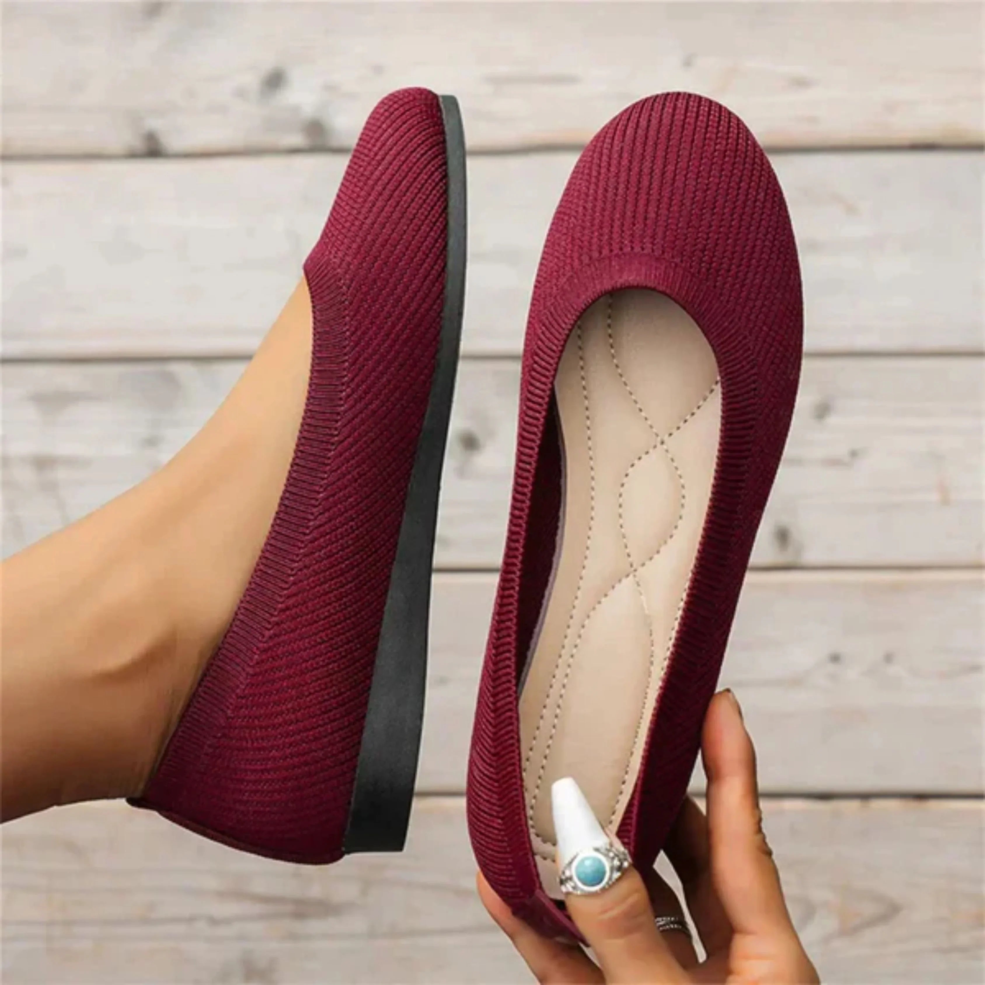 Sonja bekväma slip-on skor i grå – detalj på halkfri sula