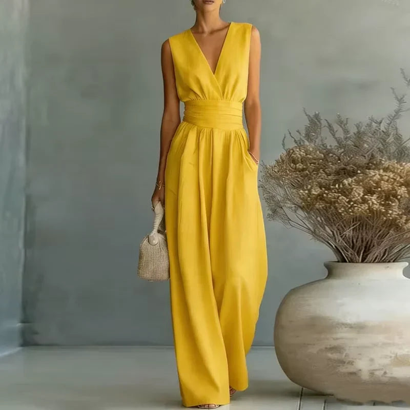 Damjumpsuit med vida ben och v-ringning i ljusblå färg