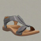 Vera lätta sandaler i off-white – elegant och mångsidig design